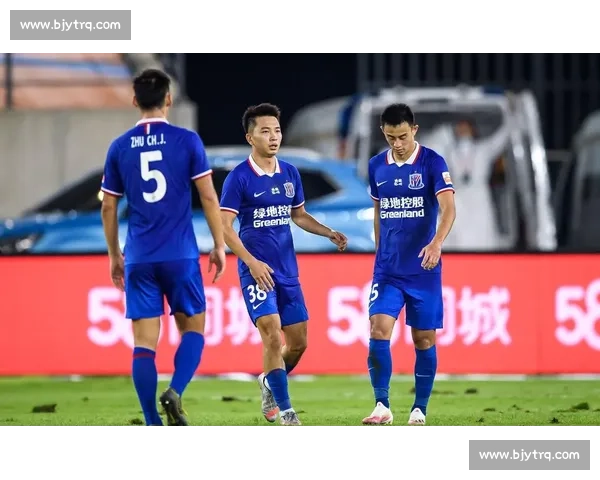 2016申花对决恒大经典之夜回顾争冠悬念与激情碰撞全纪录